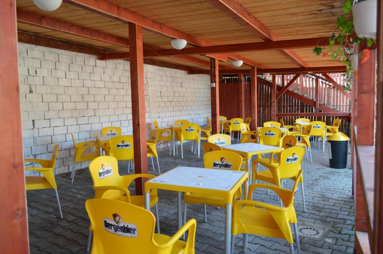 Pensiunea Nemes Panzio Acatari Exterior foto