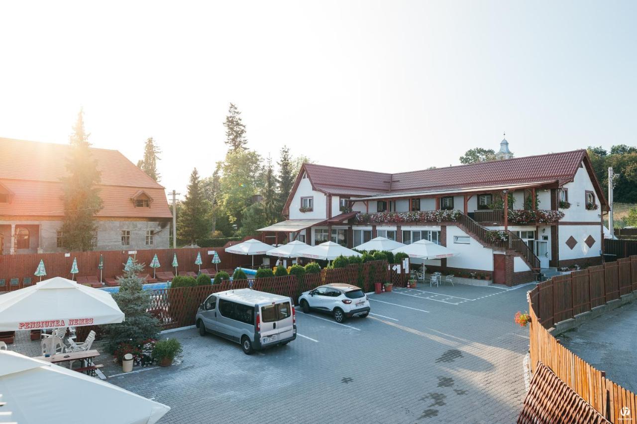 Pensiunea Nemes Panzio Acatari Exterior foto