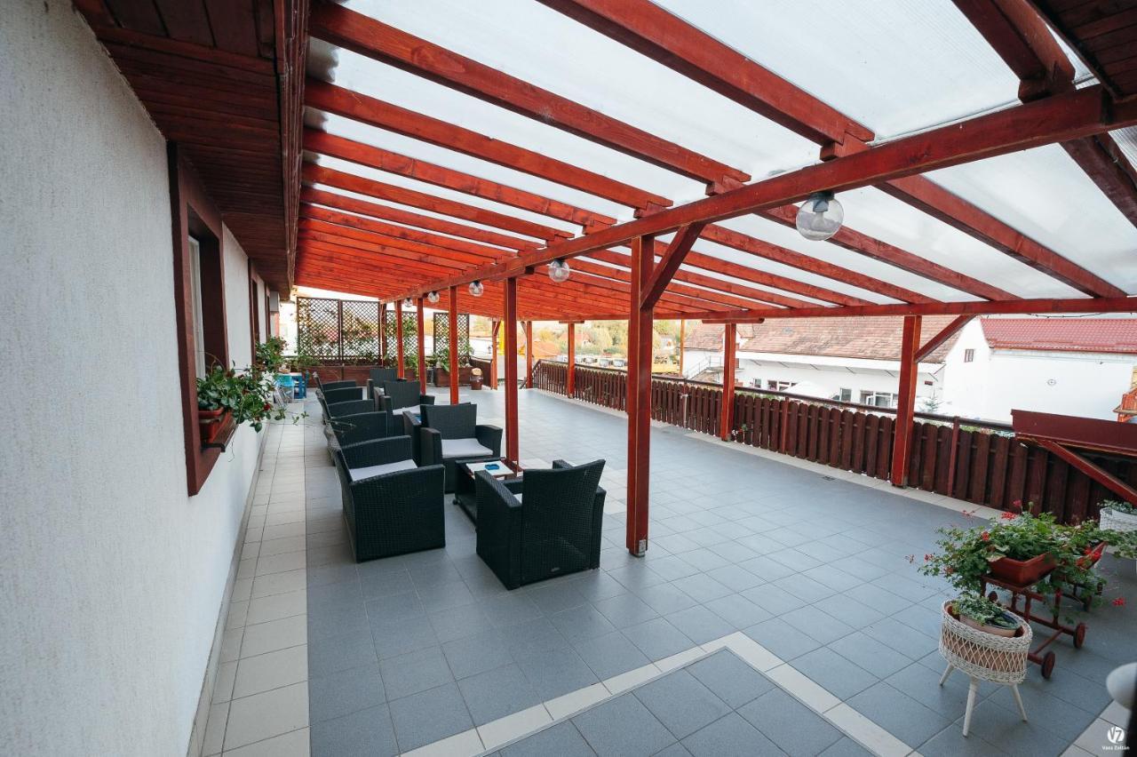 Pensiunea Nemes Panzio Acatari Exterior foto